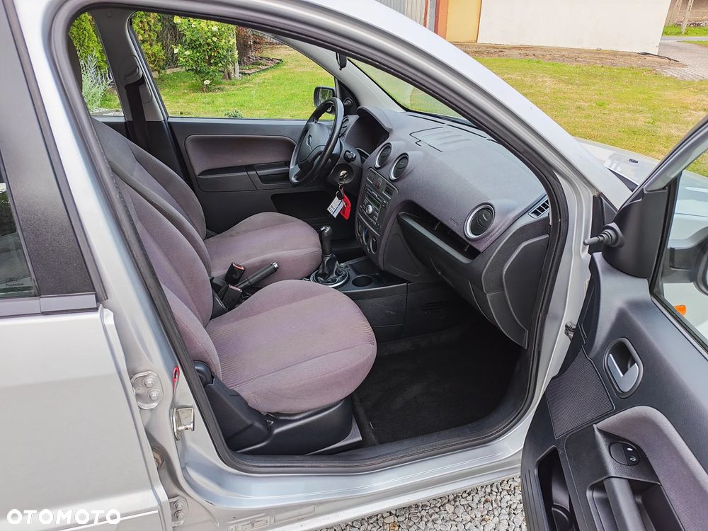 Ford Fusion 1.25 Ambiente - 10