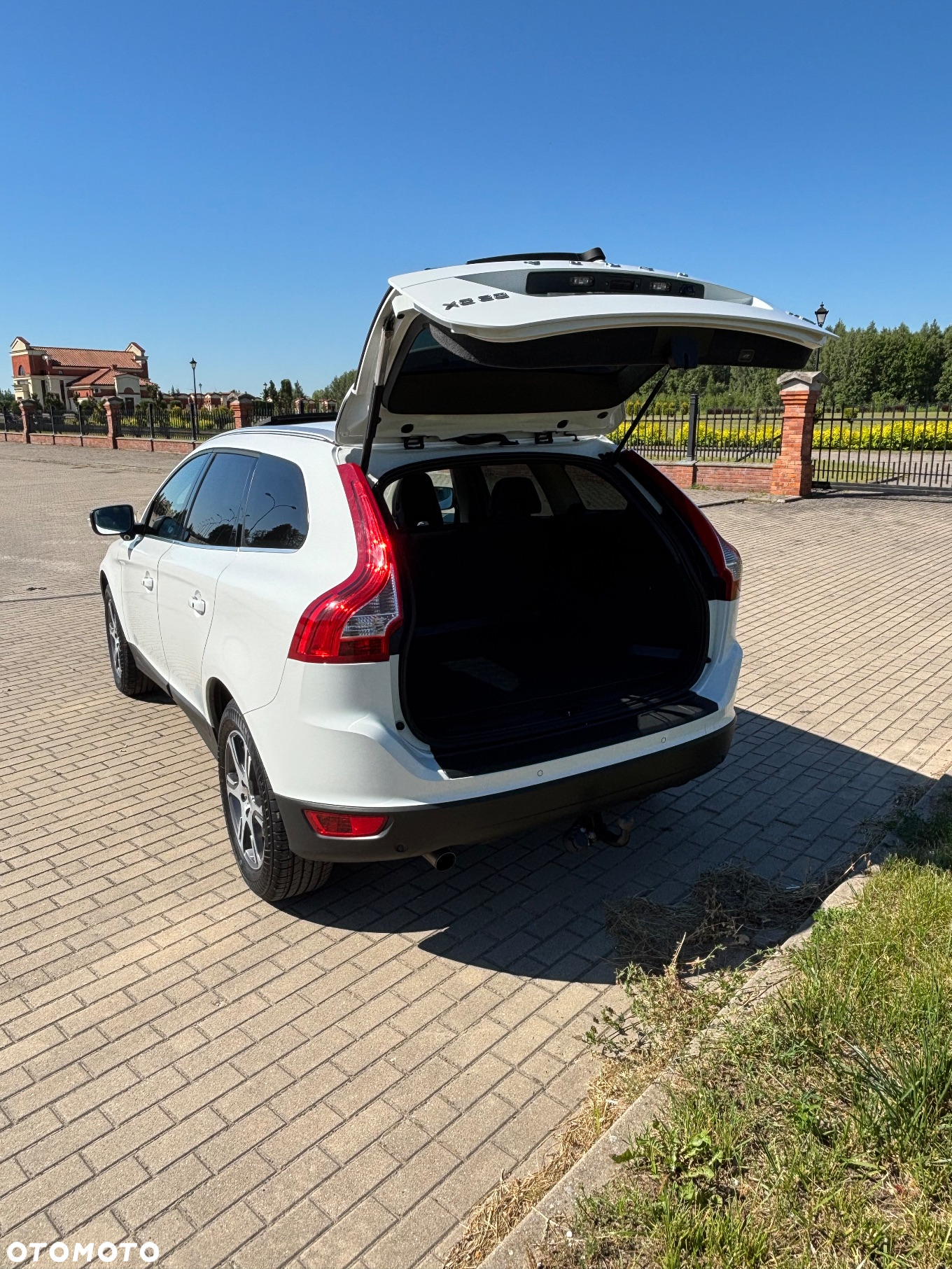 Volvo XC 60 DRIVe Kinetic - 9