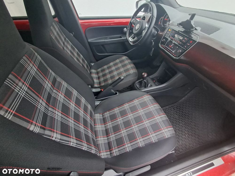 Volkswagen up! - 11