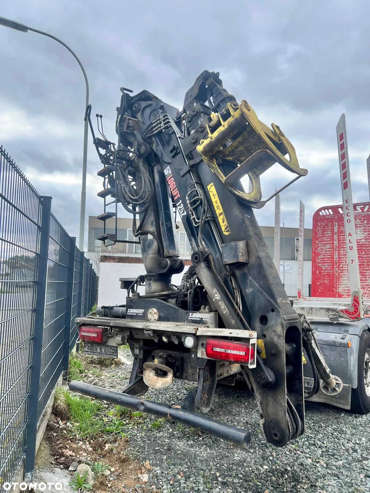 Volvo Dzwig HDS Manipulator do drewna drzewa lasu dłużycy kłody złomu Palfinger Epsilon Loglift Penz Kesla Jonsered - 2