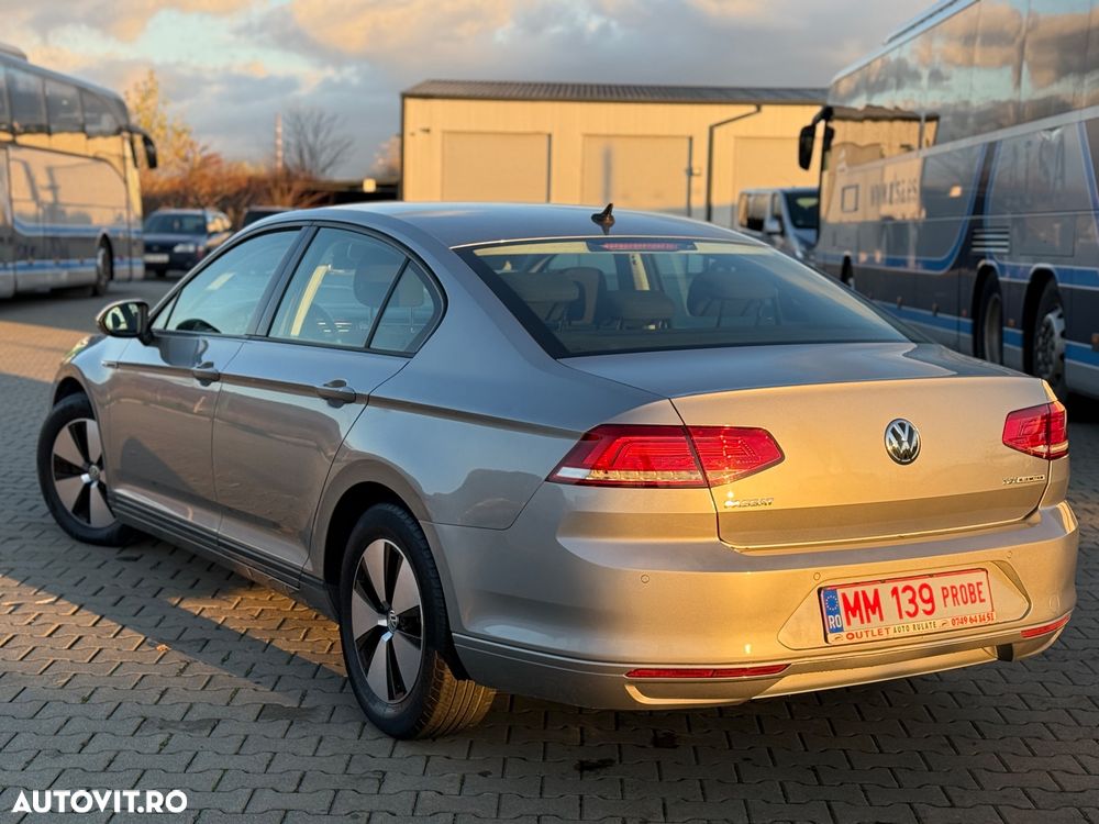 Volkswagen Passat Variant 1.6 TDI (BlueMotion Technology) Comfortline - 21