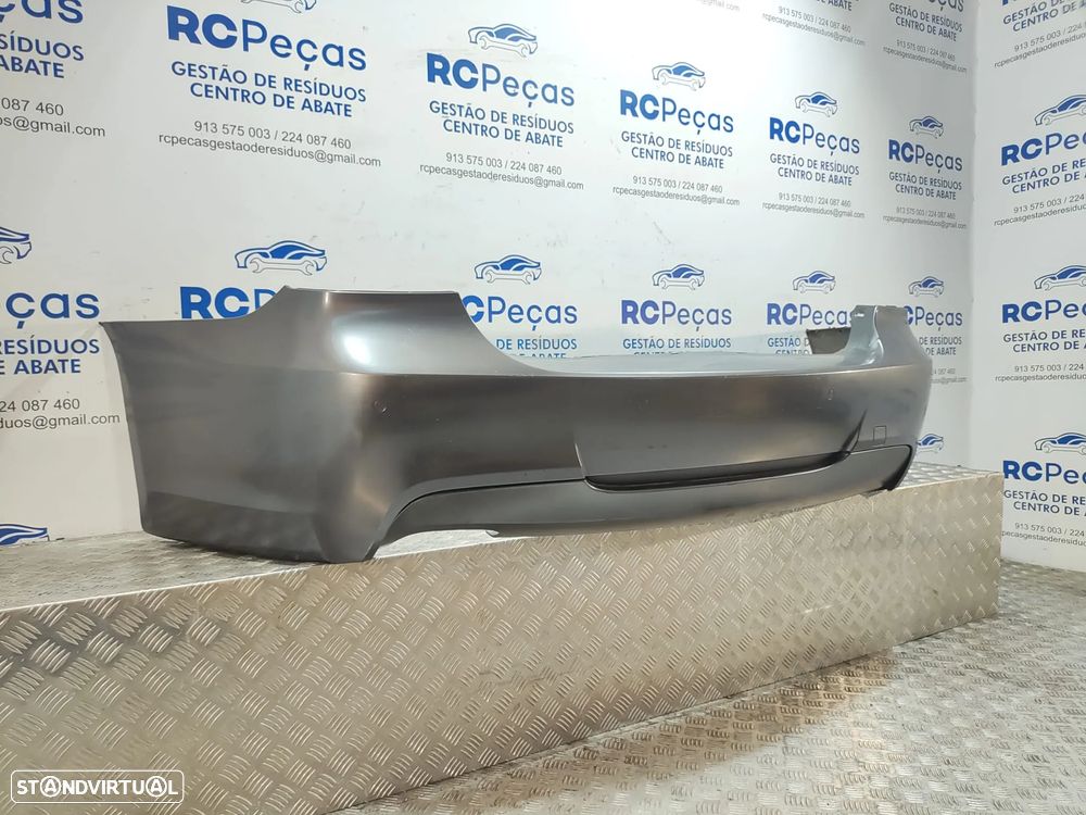 Parachoques Tras Traseiro BMW Serie 3 E90 Sedan Carro Pack M com Sensores de Estacionamento Original - 4