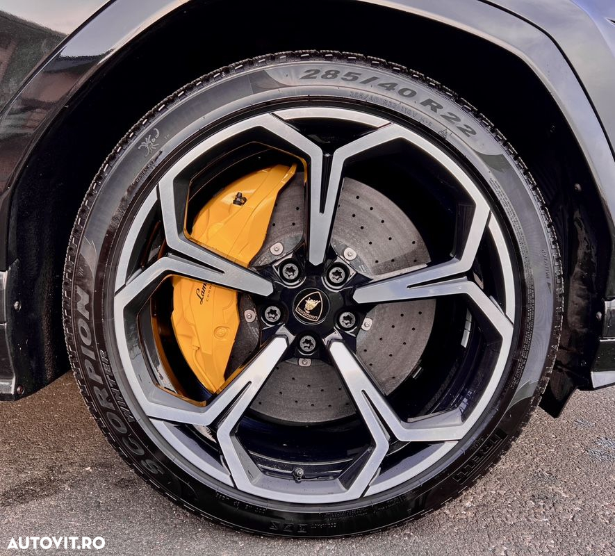 Lamborghini URUS Standard - 27
