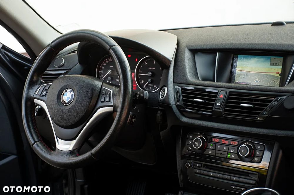 BMW X1 xDrive20d Sport Line - 21