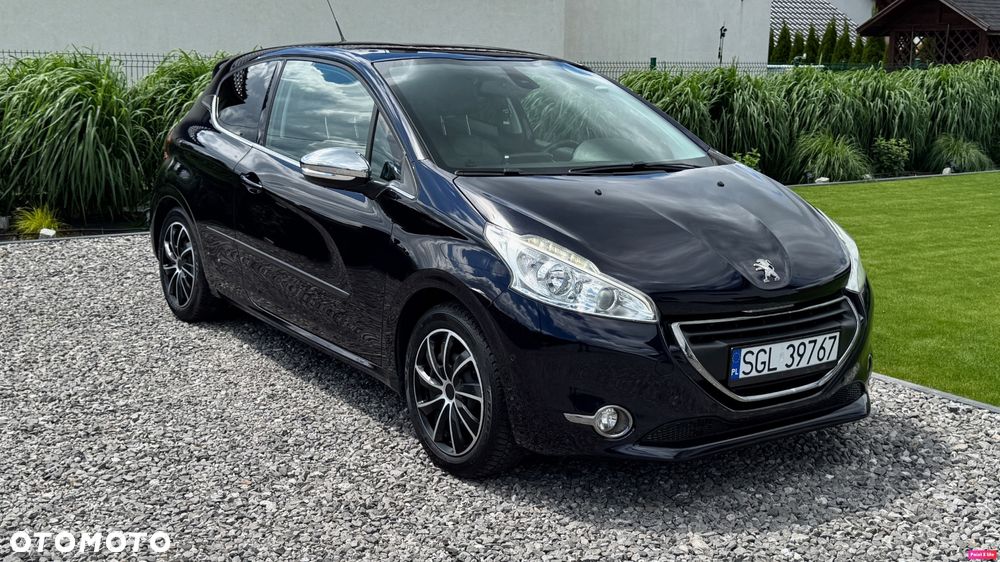 Peugeot 208 - 14