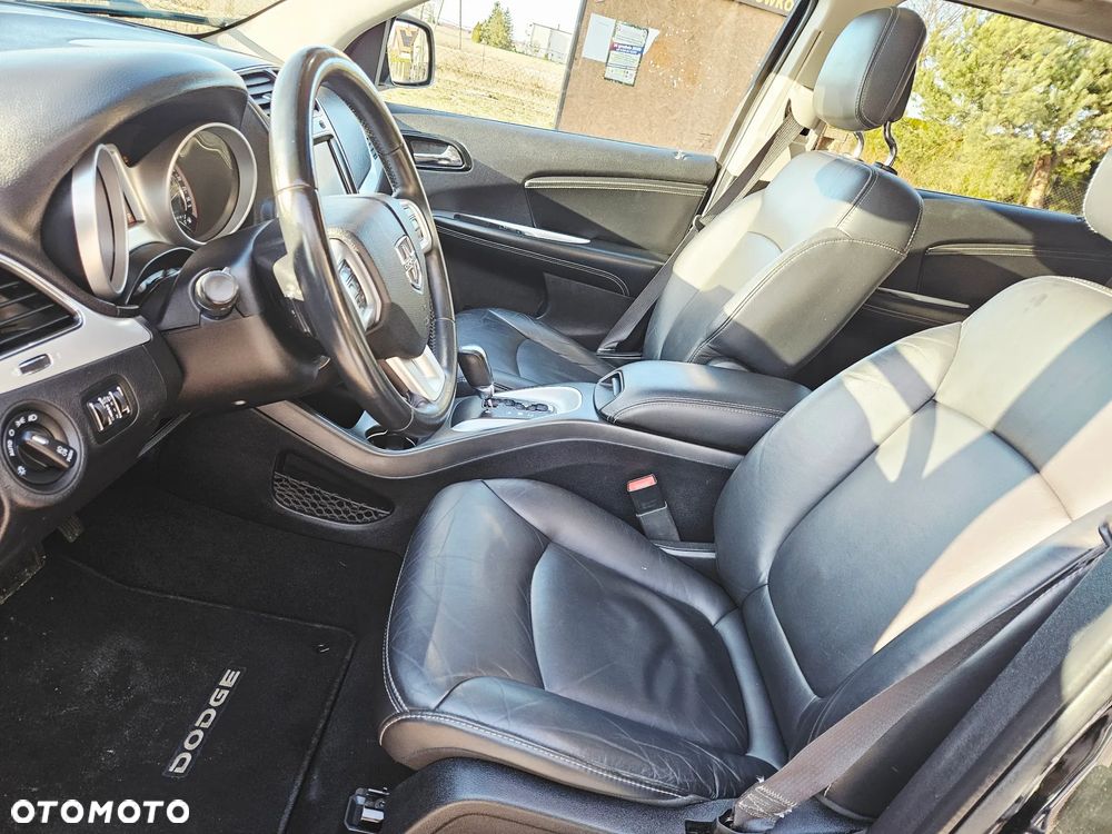 Dodge Journey 2.7 V6 R/T - 23