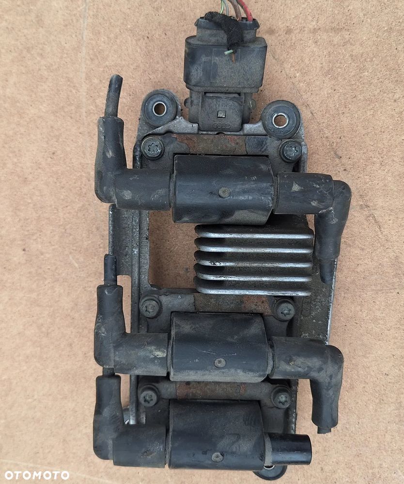 CEWKA ZAPŁONOWA 078905104 - AUDI A6/C5- 2,4 V6 - 1