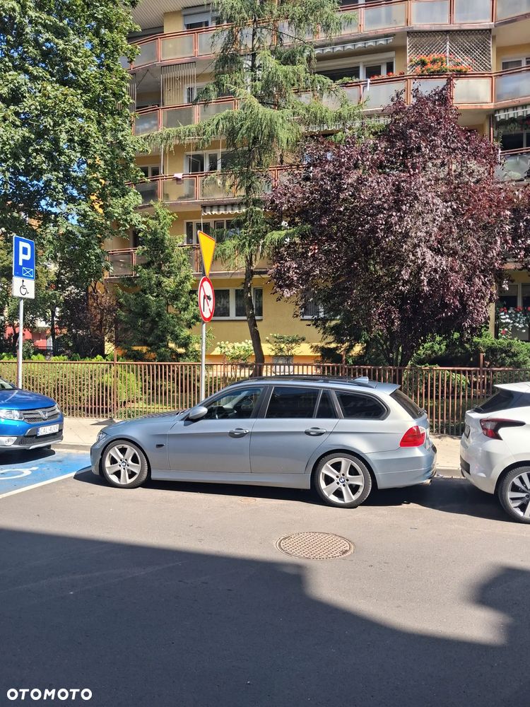 BMW Seria 3 - 23