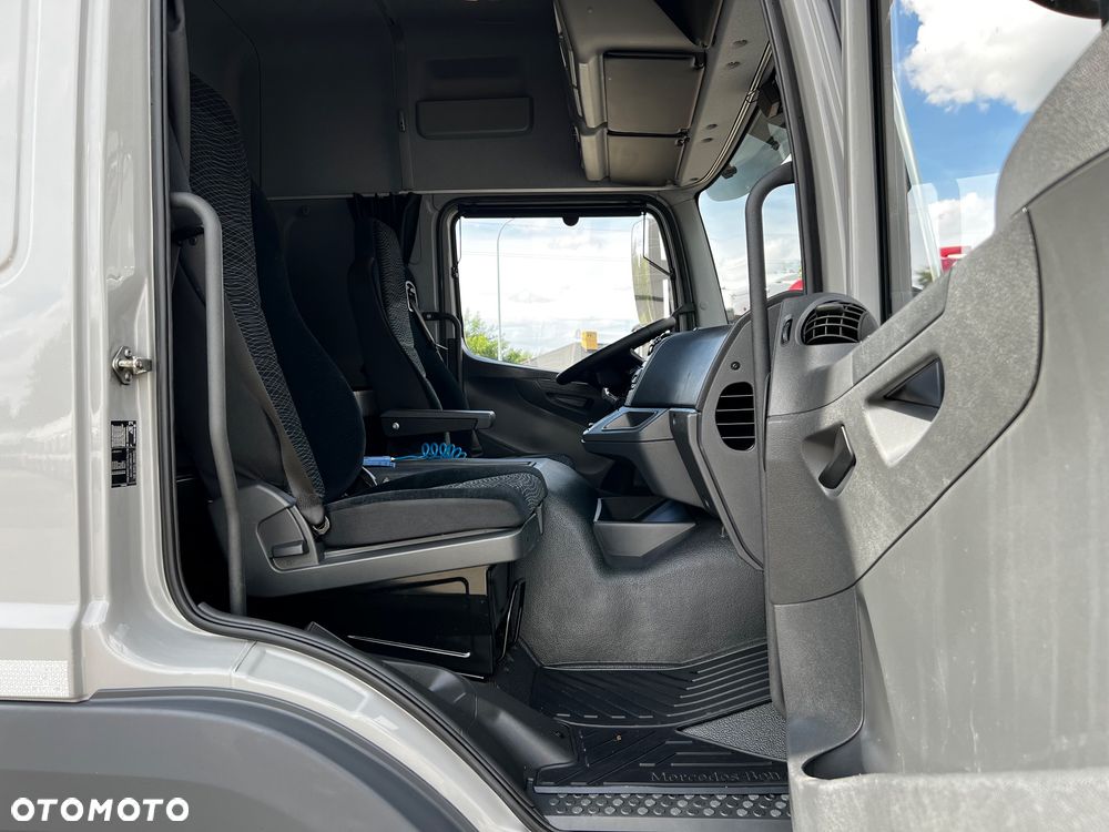 Mercedes-Benz ATEGO - 38