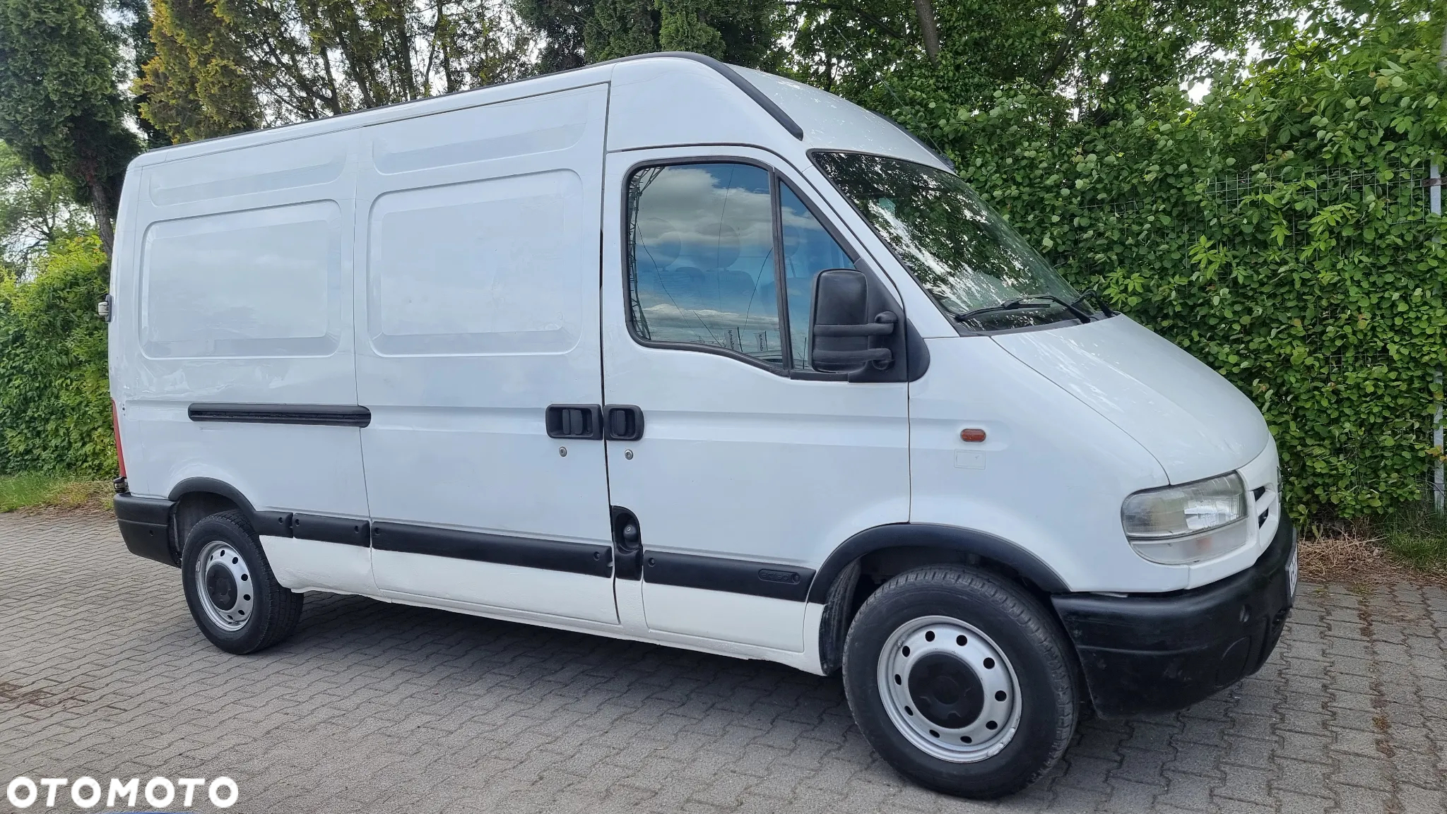 Nissan INTERSTAR - 14