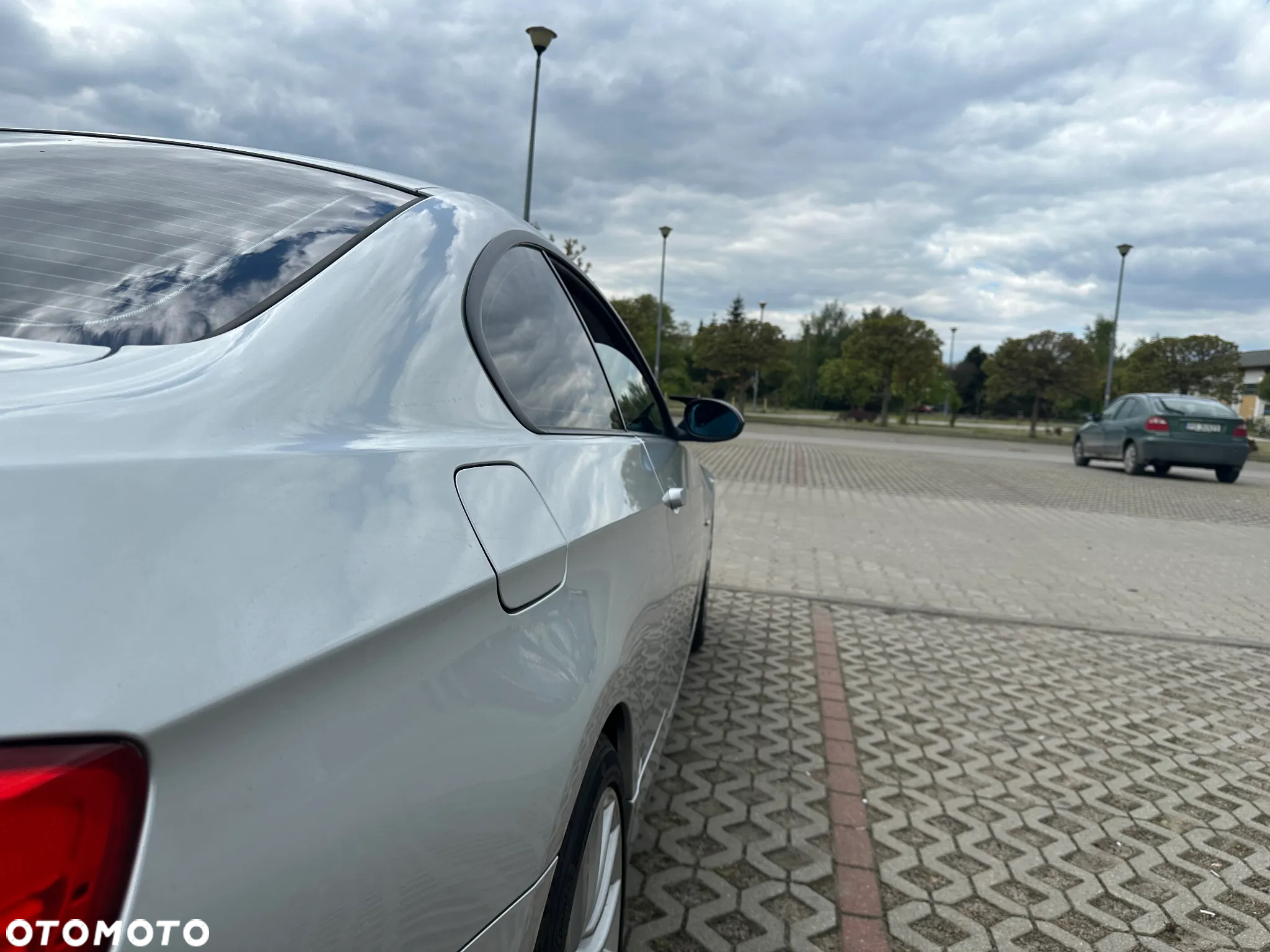 BMW Seria 3 320i Coupe - 10