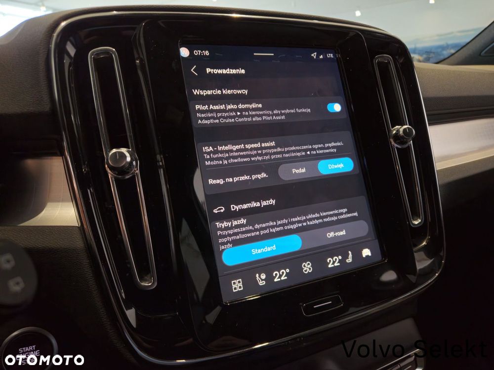 Volvo XC 40 - 24