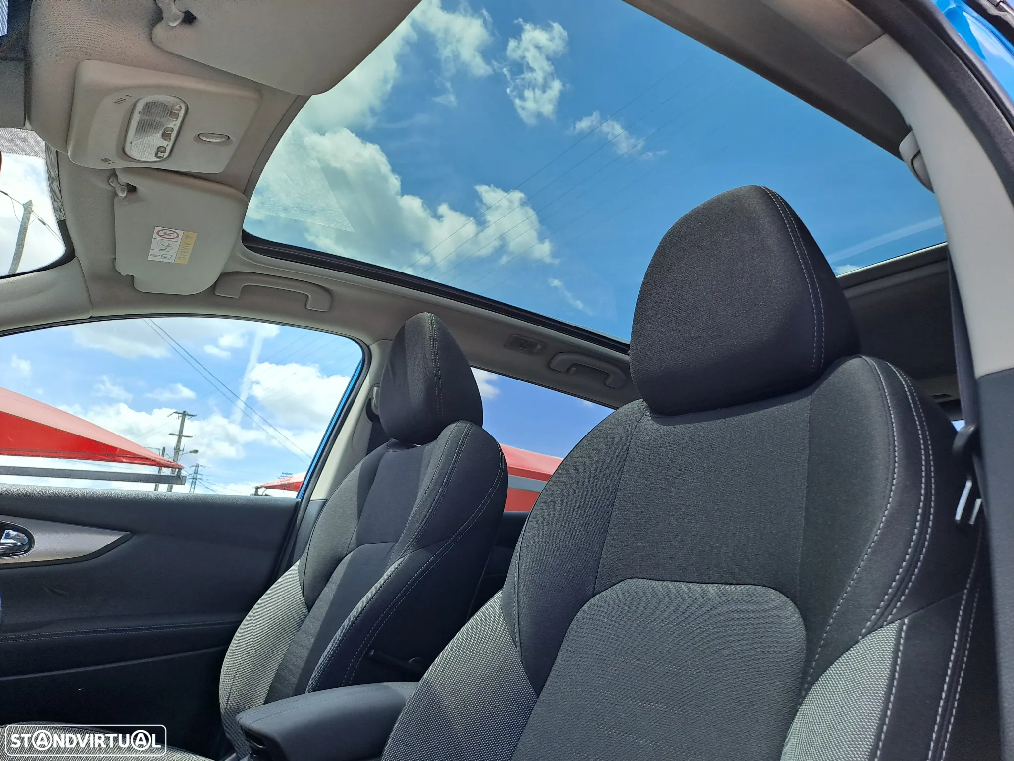 Nissan Qashqai 1.5 dCi N-Connecta 18 - 16