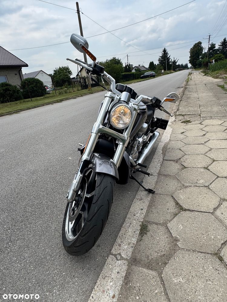 Harley-Davidson V-Rod Muscle - 3