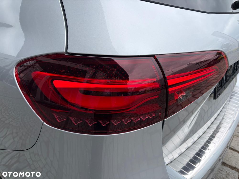 Mercedes-Benz Klasa B 250 4-Matic mHEV AMG Line 8G-DCT - 11