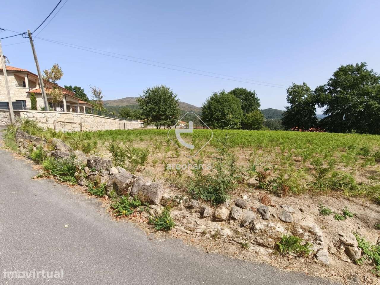 Terreno plano com viabilidade de construção - Aboim das Choças - Arcos - Grande imagem: 4/5