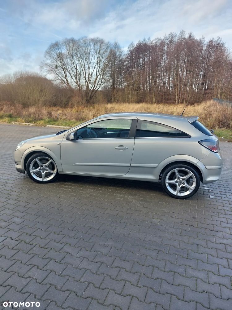 Opel Astra ver-1-9-cdti-cosmo - 6