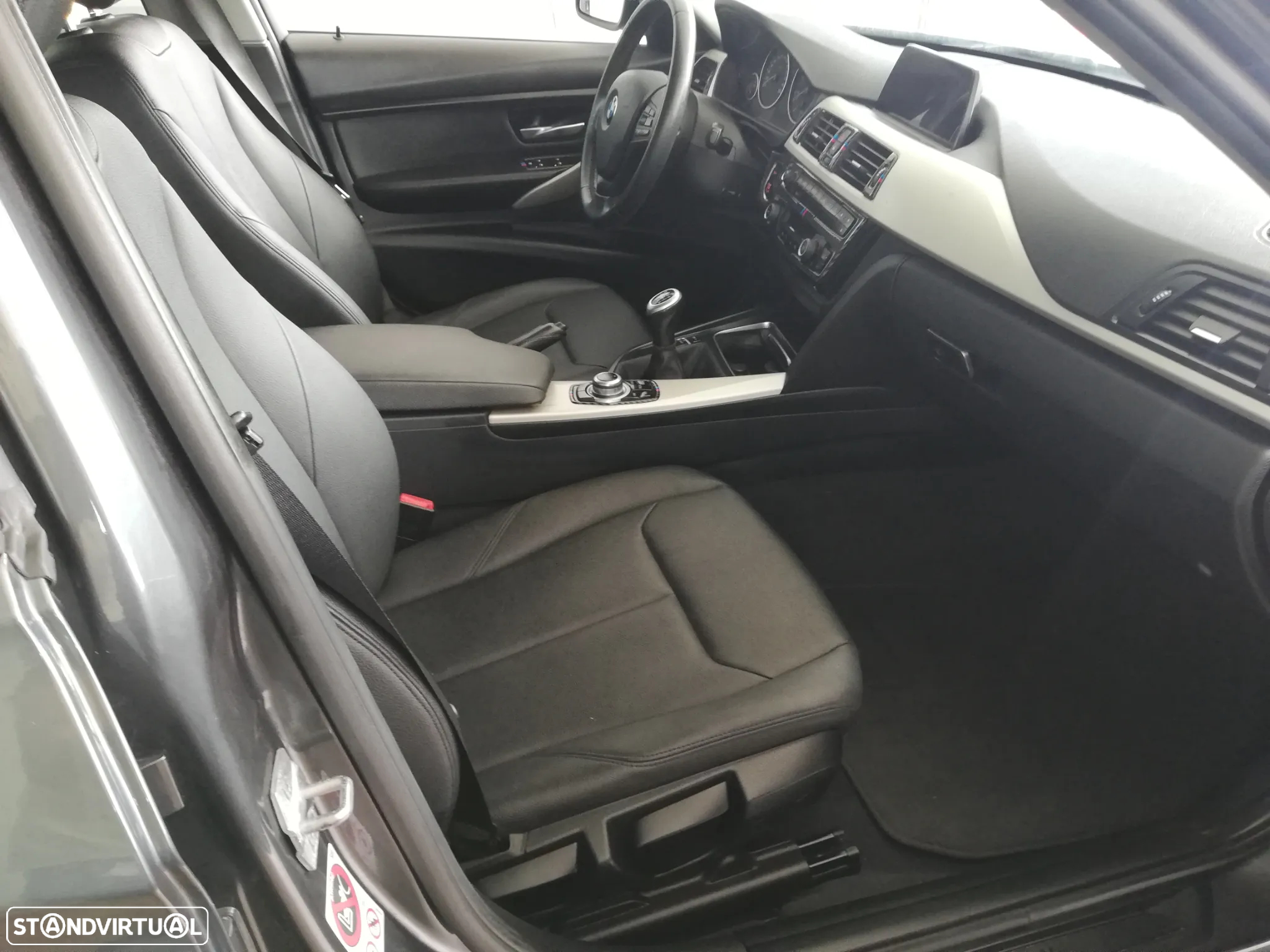 BMW 318 d Touring - 8