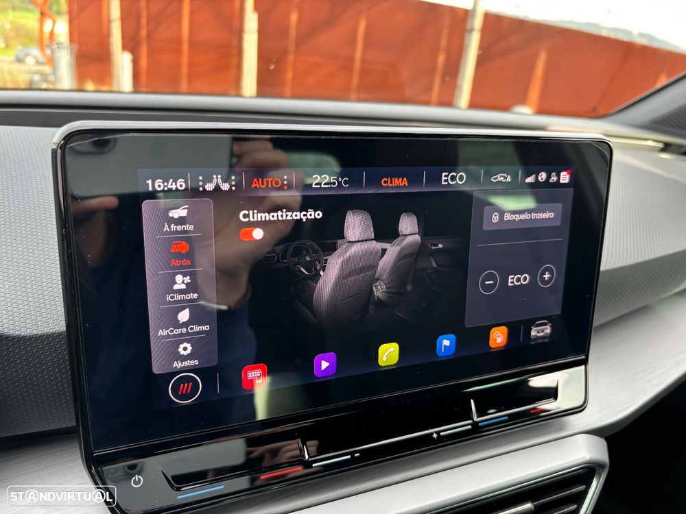 SEAT Leon 1.4 e-Hybrid DSG FR Plus - 44