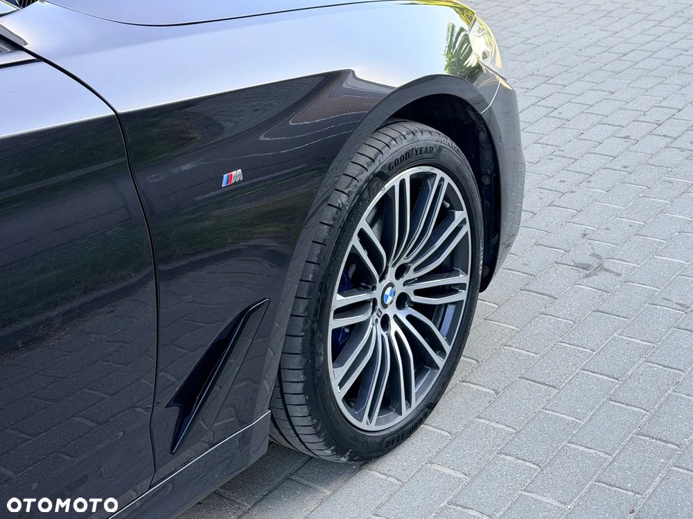 BMW Seria 5 530i xDrive M Sport sport - 7