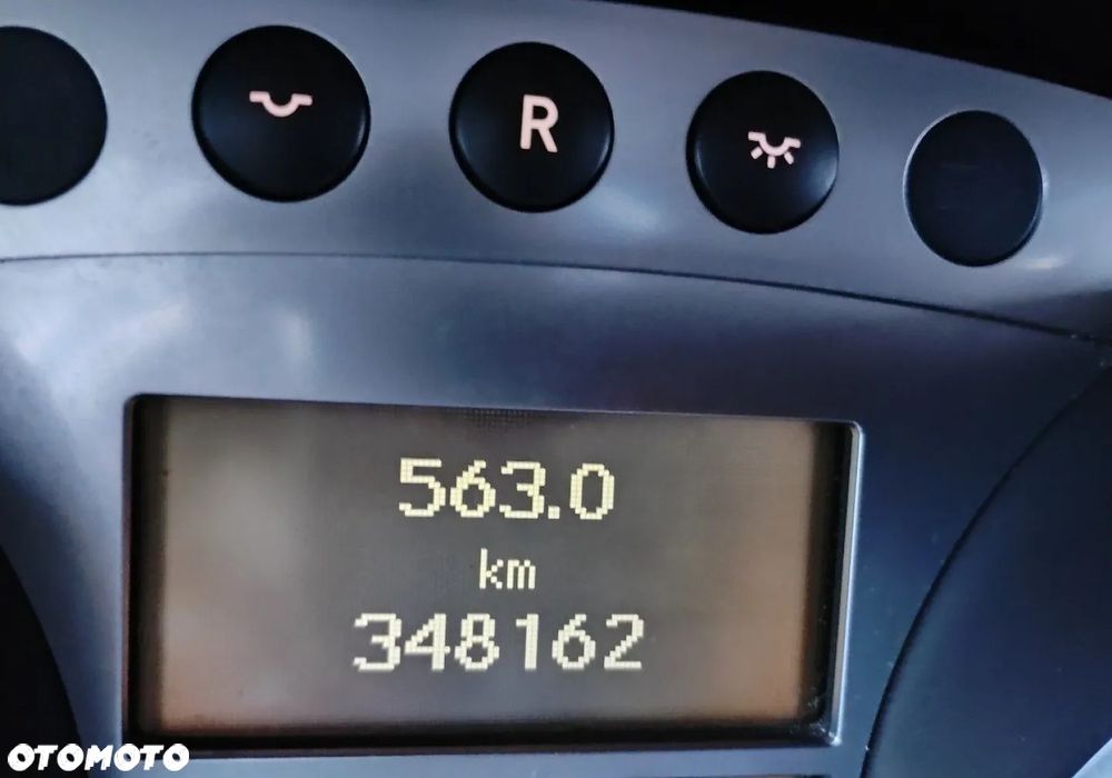 Mercedes-Benz Klasa R - 15