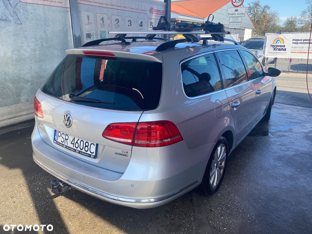 Volkswagen Passat - 4