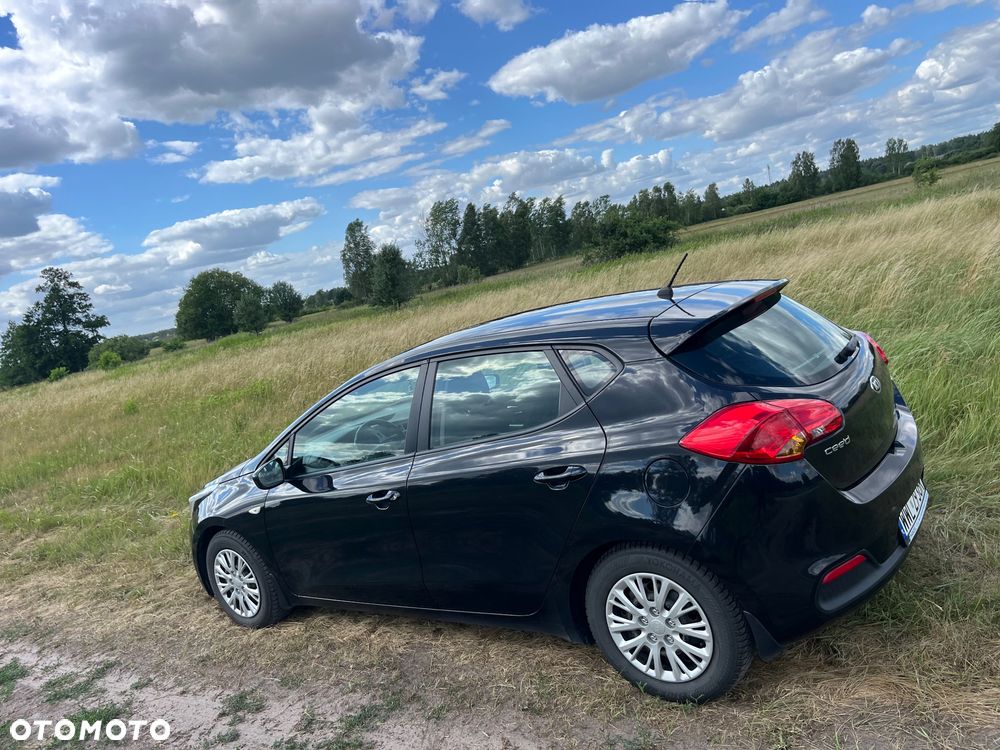 Kia Ceed 1.4 M - 11