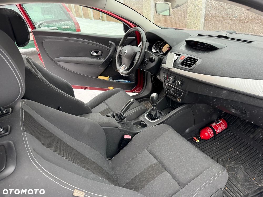 Renault Megane 1.6 16V Dynamique Euro5 - 15