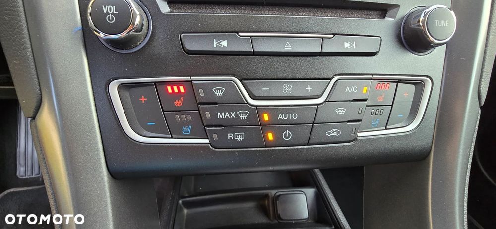 Ford Mondeo 2.0 TDCi Titanium - 17