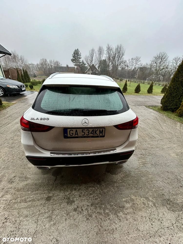 Mercedes-Benz GLA 200 Business Edition - 5