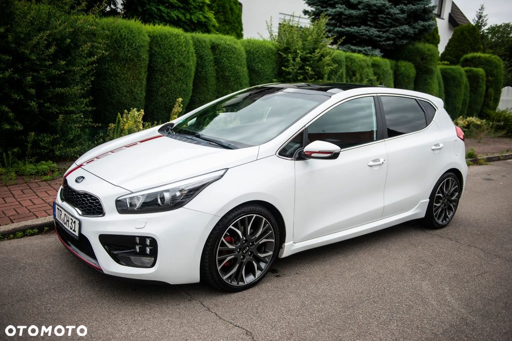 Kia Ceed 1.6 T-GDI GT - 10