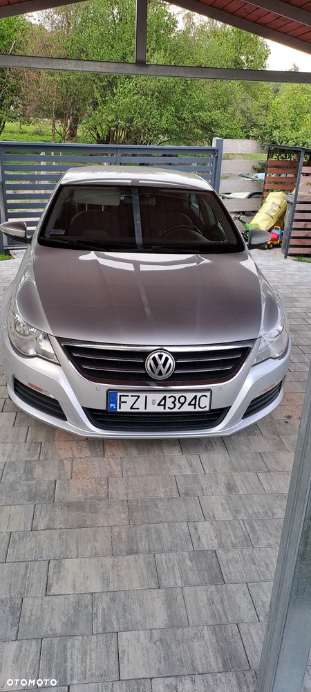 Volkswagen Passat - 8