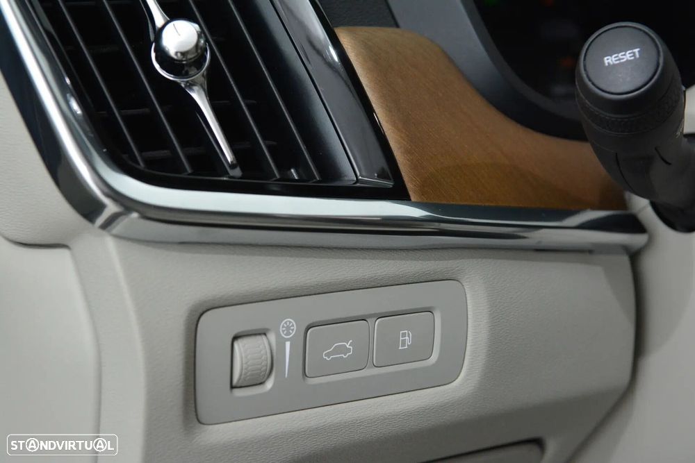 Volvo S90 2.0 T8 PHEV Inscription Expression AWD - 18