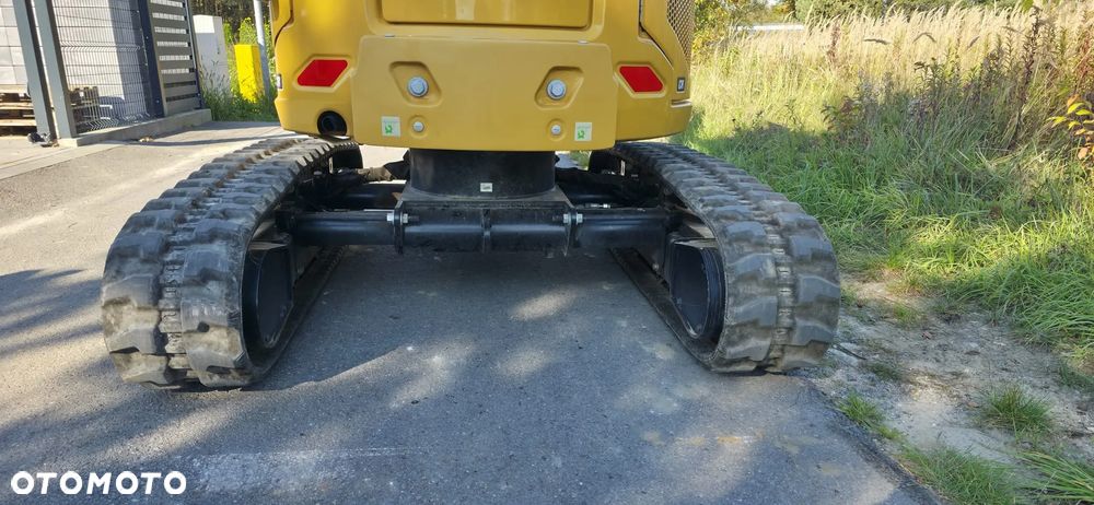 Caterpillar 302,7 CR    / 302. 303, 301.8 , 304 , 305 - 8