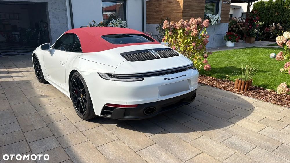 Porsche 911 Carrera 4 GTS - 6