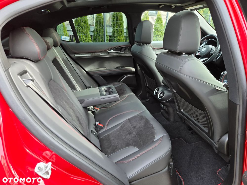 Alfa Romeo Stelvio 2.9 V6 Bi-Turbo Quadrifoglio Q4 - 27