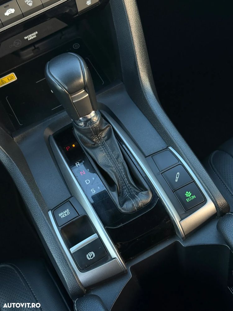 Honda Civic 1.5 i-VTEC Turbo CVT Prestige - 8