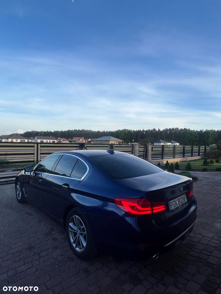 BMW Seria 5 520d Efficient Dynamics Edition Luxury Line - 3