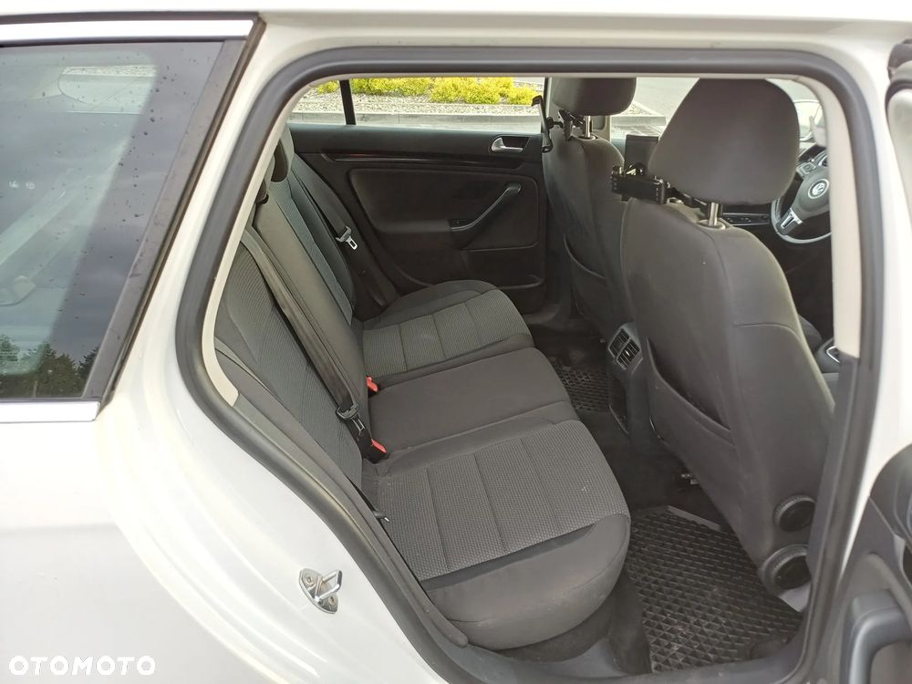 Volkswagen Golf - 12