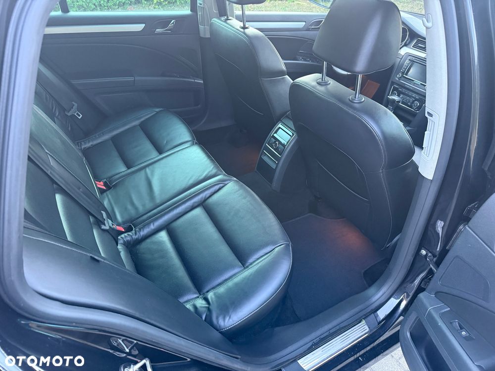 Skoda Superb 2.0 TDI DSG Exclusive - 13
