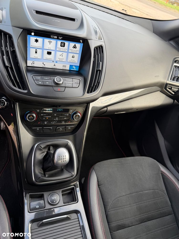 Ford Kuga 1.5 EcoBoost 2x4 ST-Line - 19