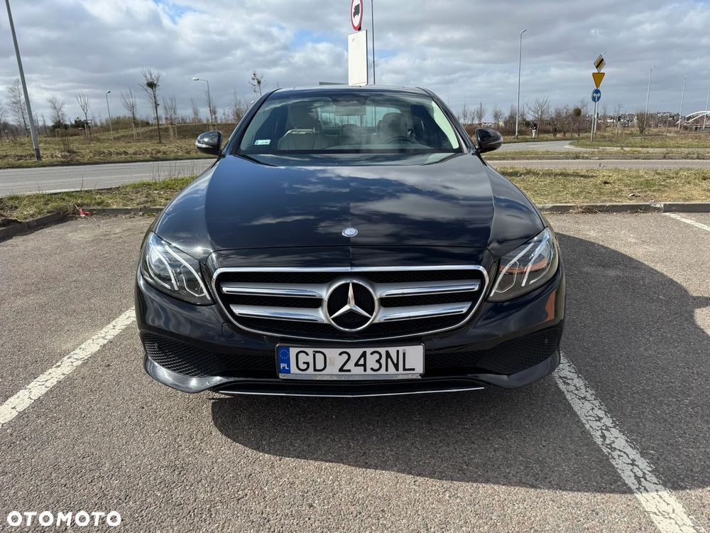 Mercedes-Benz Klasa E 200 9G-TRONIC - 1