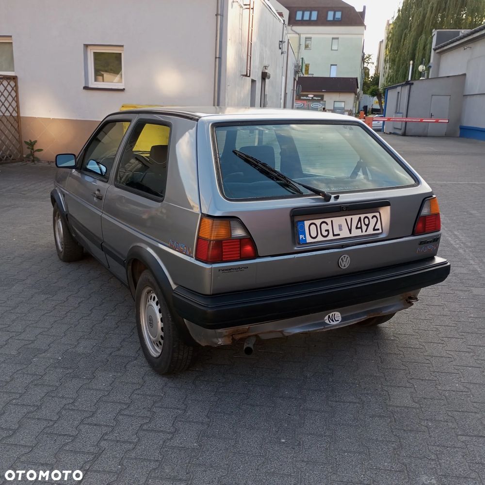 Volkswagen Golf - 18