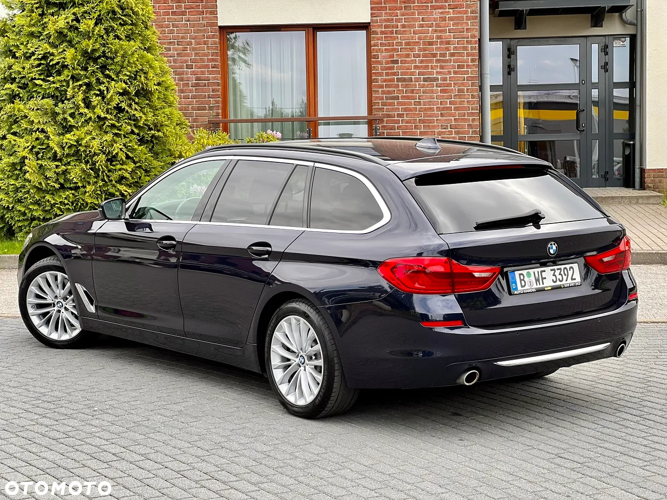 BMW Seria 5 520d Touring Luxury Line - 13