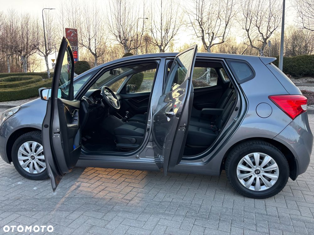 Hyundai ix20 1.4 Trend - 14