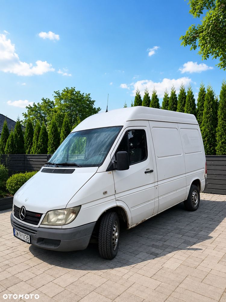Mercedes-Benz Sprinter - 1