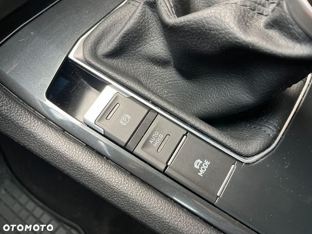 Volkswagen Tiguan 2.0 TDI SCR DSG ACTIVE - 20