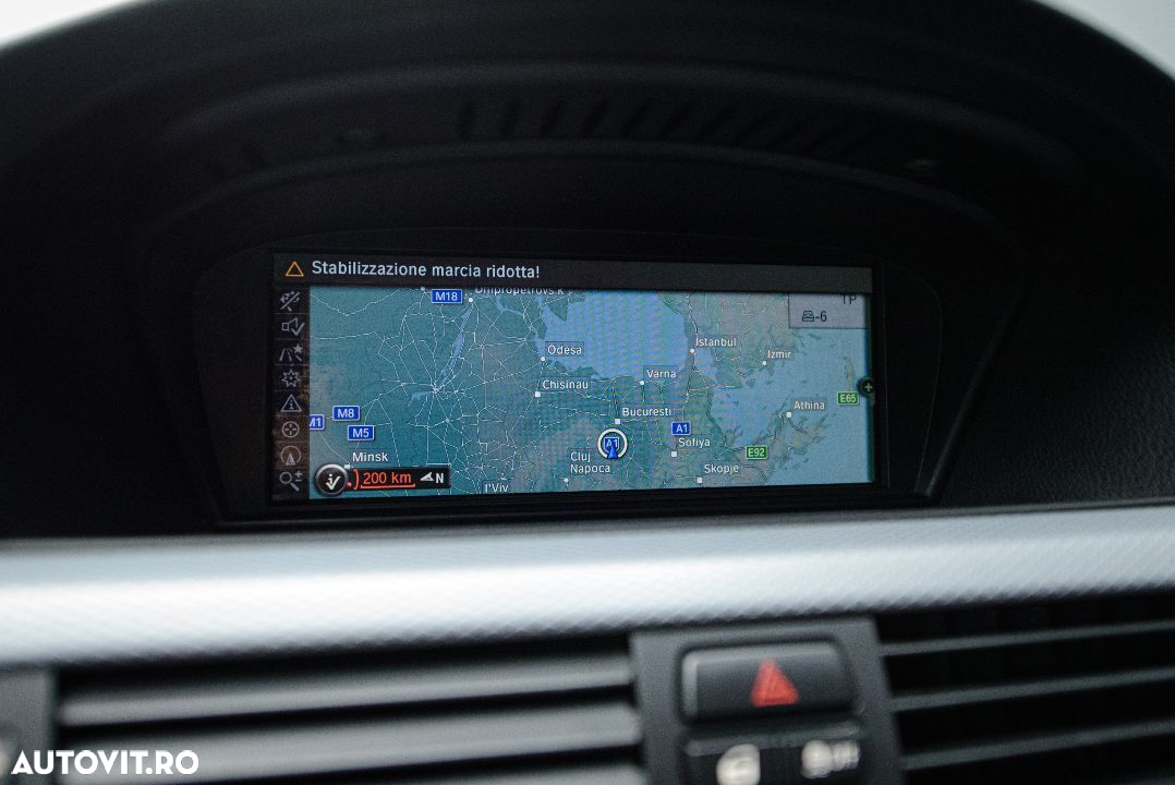 BMW Seria 3 320d Touring xDrive Sport-Aut. - 25