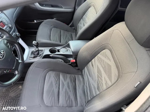 Kia Ceed Cee'd 1.4 GSL Best - 12