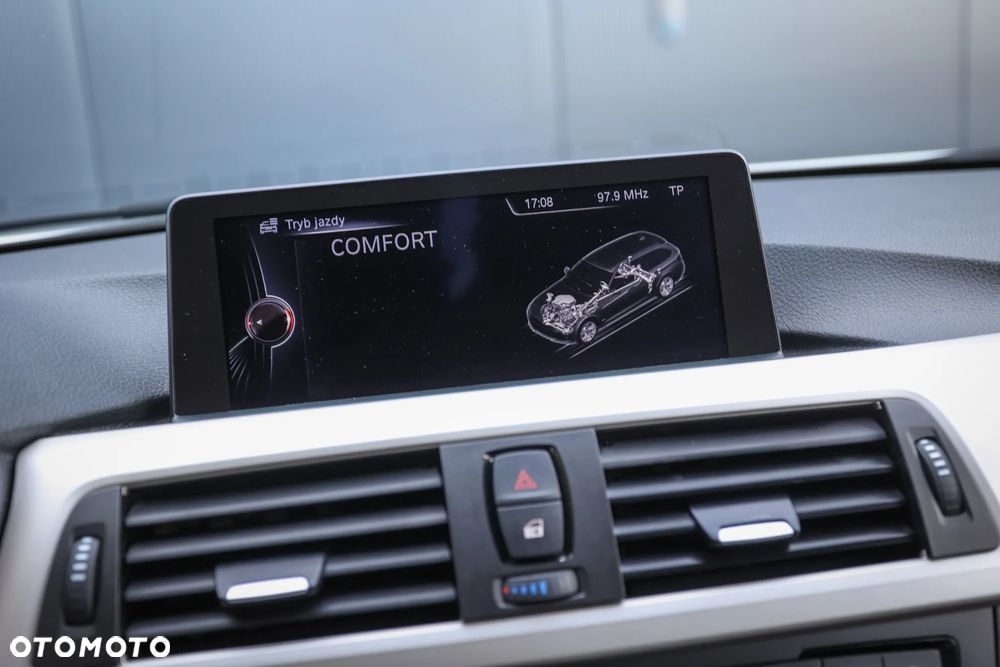 BMW Seria 3 318d Blue Performance Luxury Line - 27
